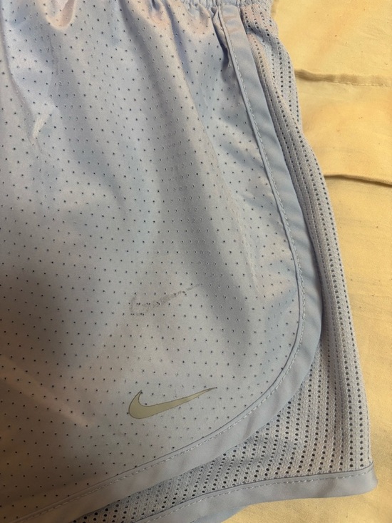 Nike Pale Blue Women's Running Shorts - Picture 3 of 4